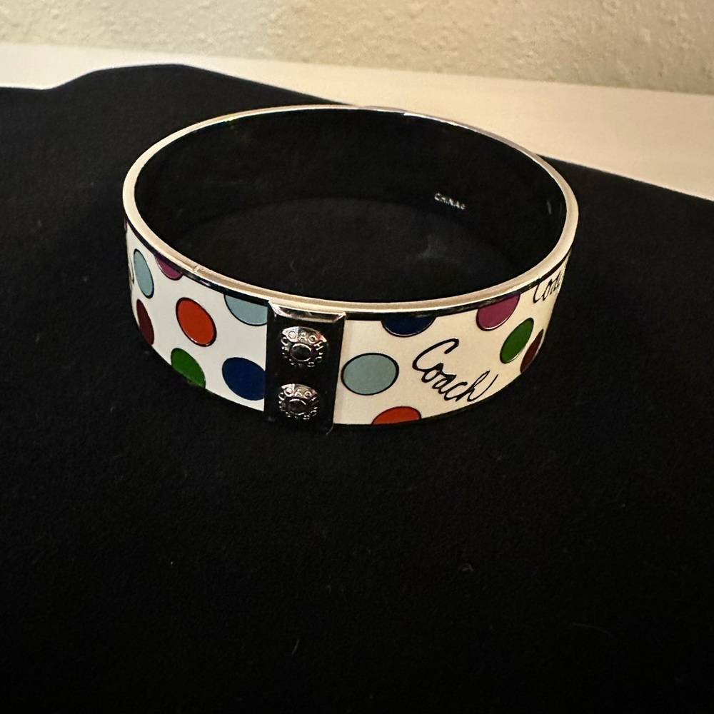 6.5” Coach enamel bangle bracelet in perfect condition - Picture 3 of 5